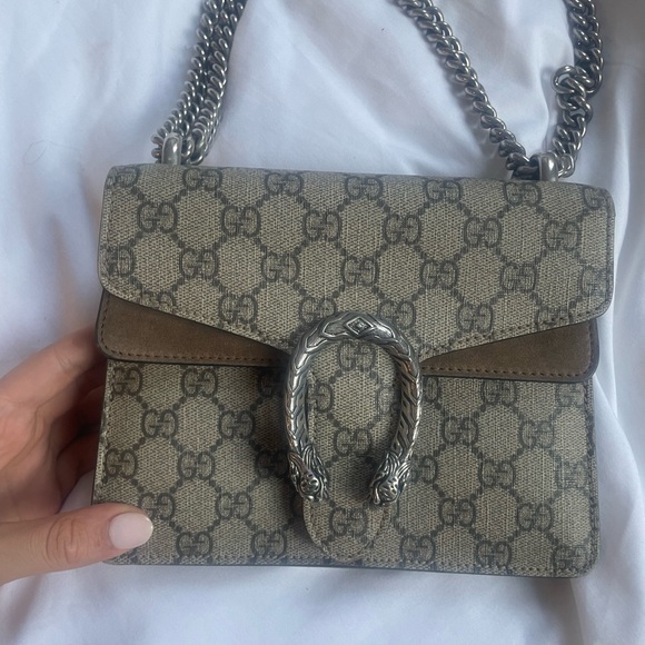 Gucci Handbags - Gucci GG Dionysus Mini Shoulder bag in great condition